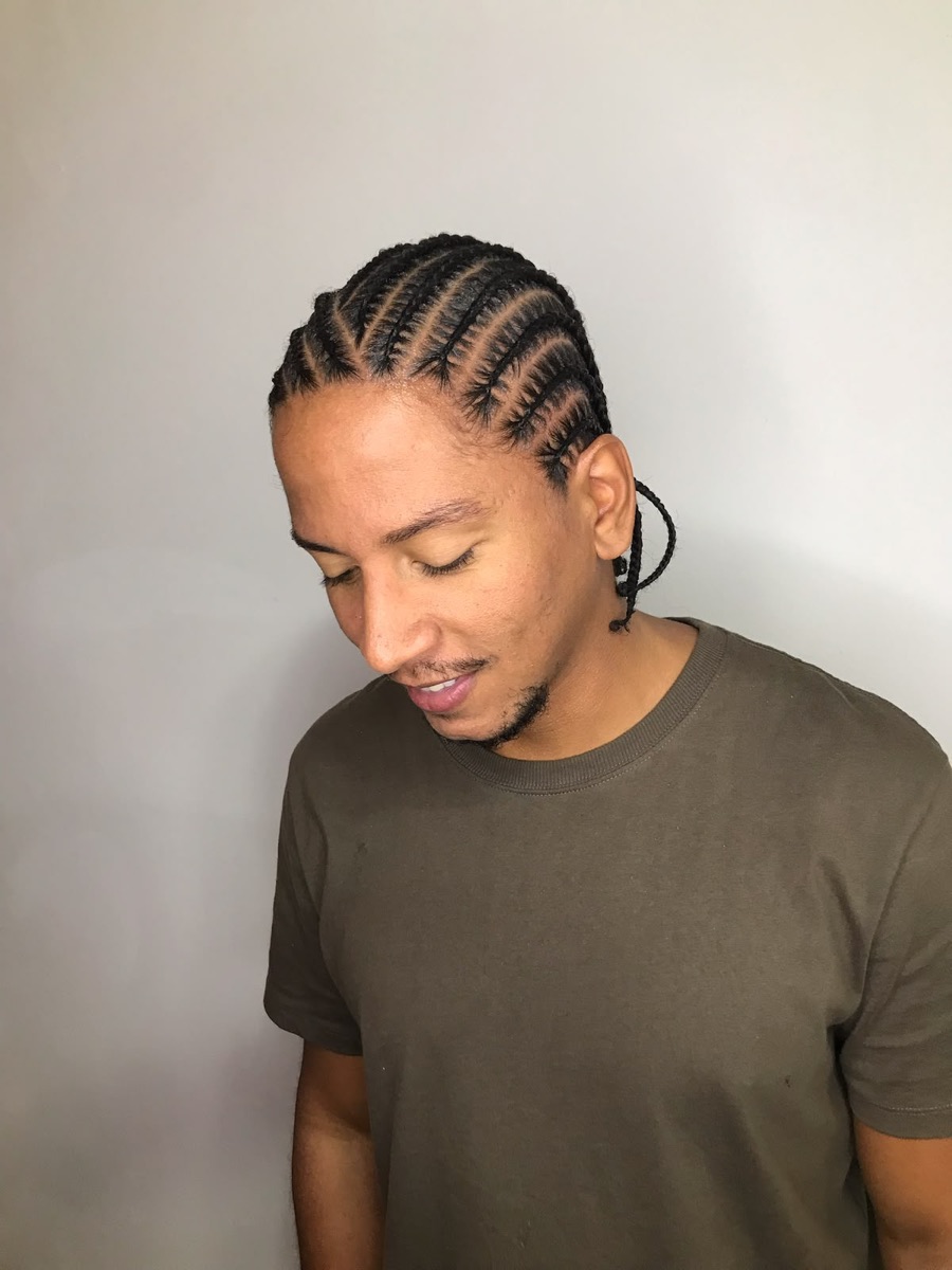 Nagô masculino realizado no Casulo Preto